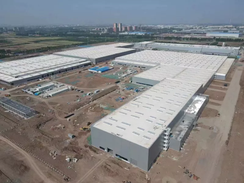 Steel Construction Data Center