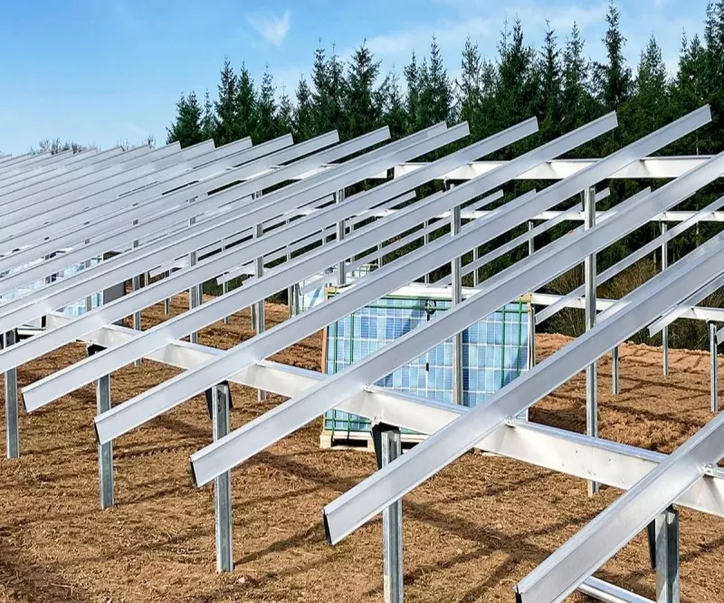 Монтажная конструкция солнечной панели